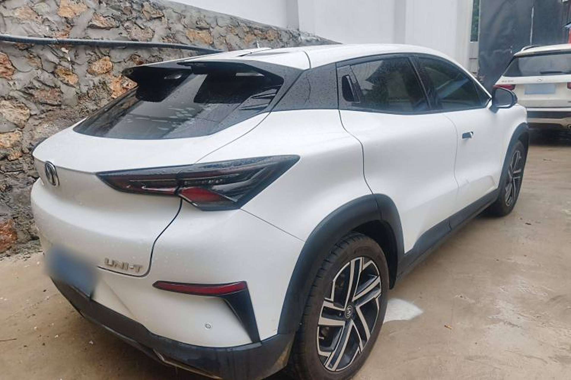 Used CHANGAN UNI-T 2021 1.5T Excellence Model Exterior 5