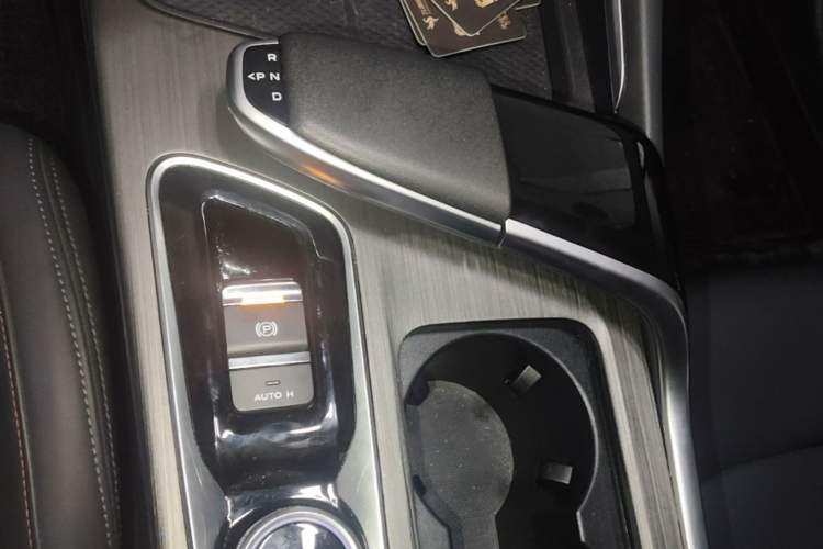 Used CHANGAN UNI-T 2021 1.5T Excellence Model Gear Lever