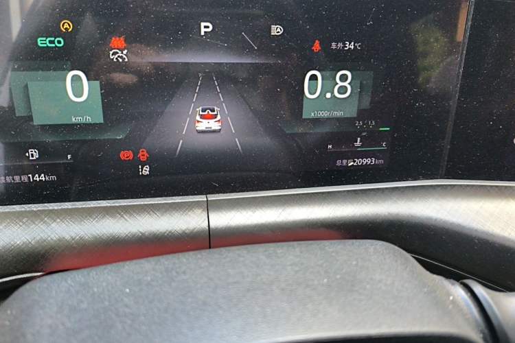 Used CHANGAN UNI-T 2021 1.5T Sport Edition Flagship Version Odometer Close Up