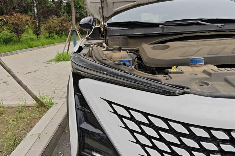 Used CHANGAN UNI-T 2021 1.5T Sport Edition Flagship Version Right Front Headlight