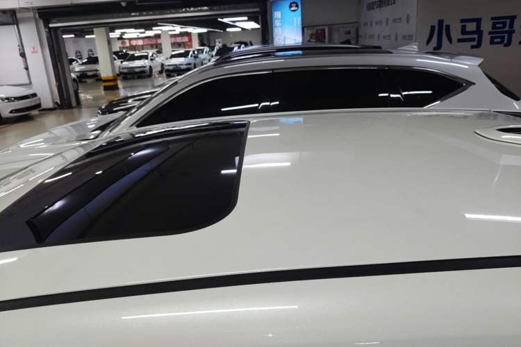 Used CHANGAN UNI-T 2021 1.5T Excellence Model Roof
