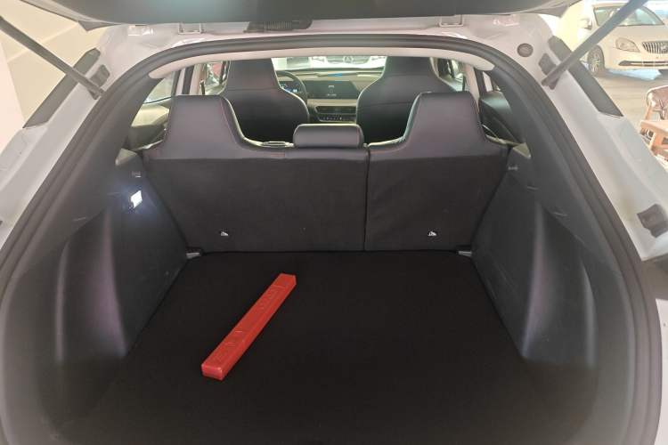 Used CHANGAN UNI-T 2021 1.5T Excellence Model Trunk