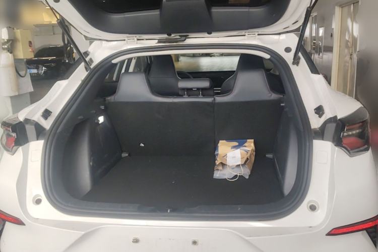 Used CHANGAN UNI-T 2021 1.5T Excellence Model Trunk