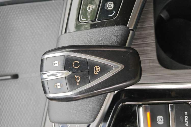 Used CHANGAN UNI-T 2021 1.5T Sport Edition Flagship Version Vehicle Key