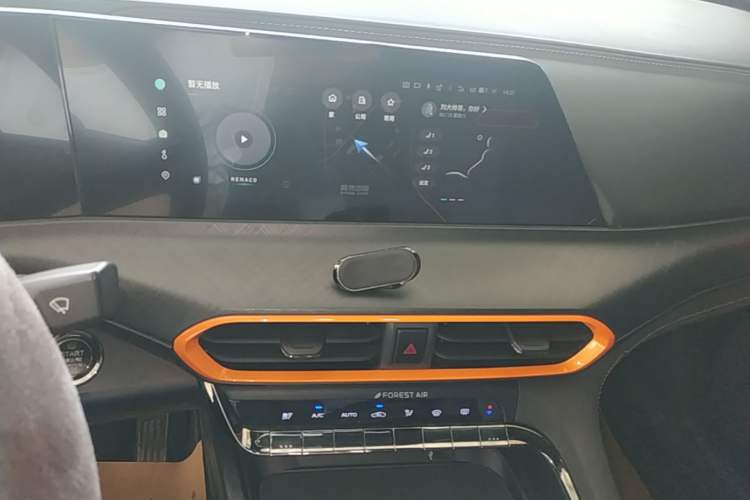 Used CHANGAN UNI-T 2022 1.5T Sport Edition Premium Version Audio And AC Panel