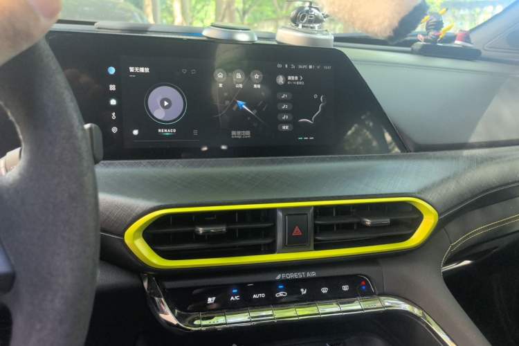 Used CHANGAN UNI-T 2022 1.5T Sport Edition Premium Version Audio And AC Panel