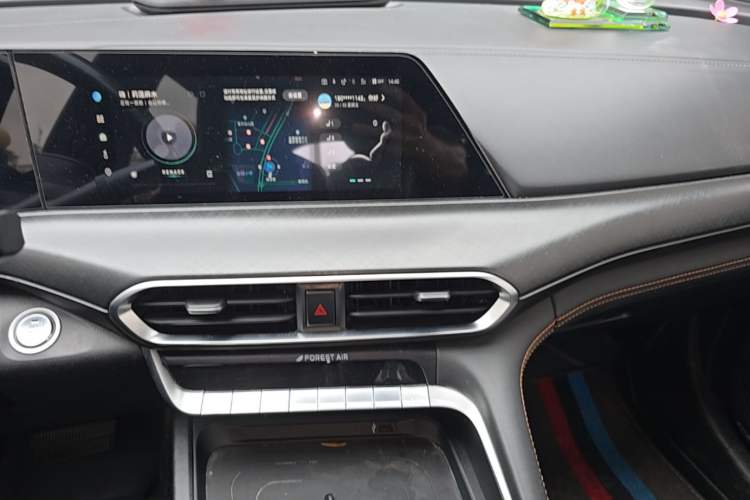 Used CHANGAN UNI-T 2022 1.5T Prestige Version Audio And AC Panel