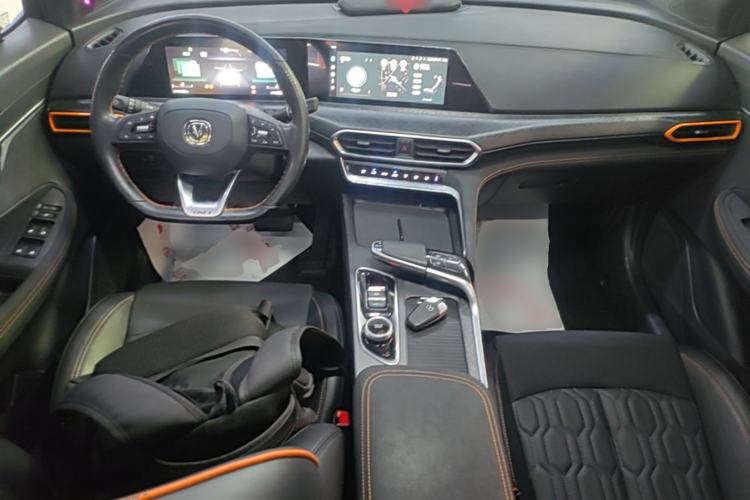 Used CHANGAN UNI-T 2022 1.5T Prestige Version Center Console
