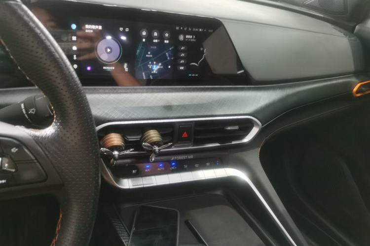 Used CHANGAN UNI-T 2022 1.5T Prestige Version Center Console