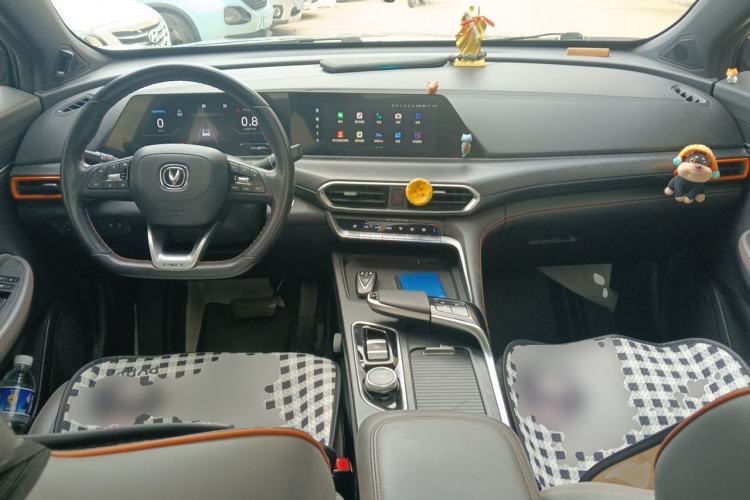 Used CHANGAN UNI-T 2022 1.5T Prestige Version Center Console