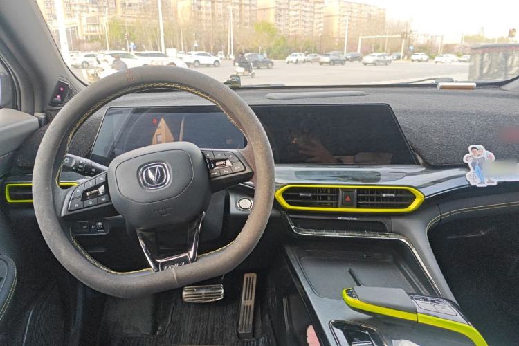 Used CHANGAN UNI-T 2022 1.5T Sport Edition Flagship Version Center Console