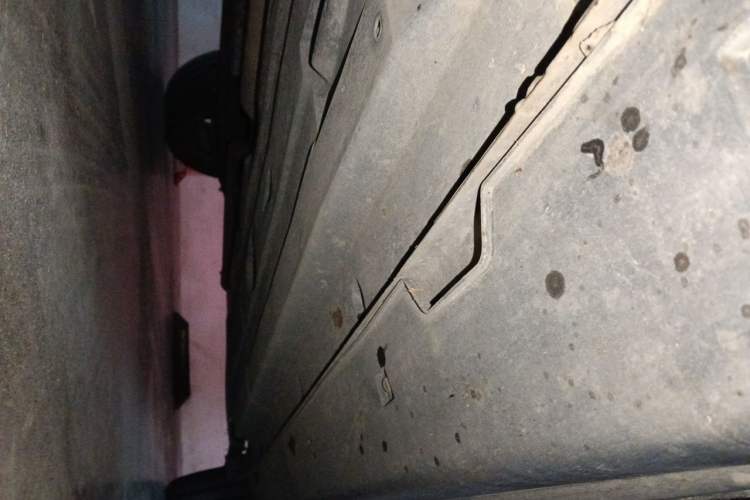 Used CHANGAN UNI-T 2022 1.5T Prestige Version Chassis Front Left