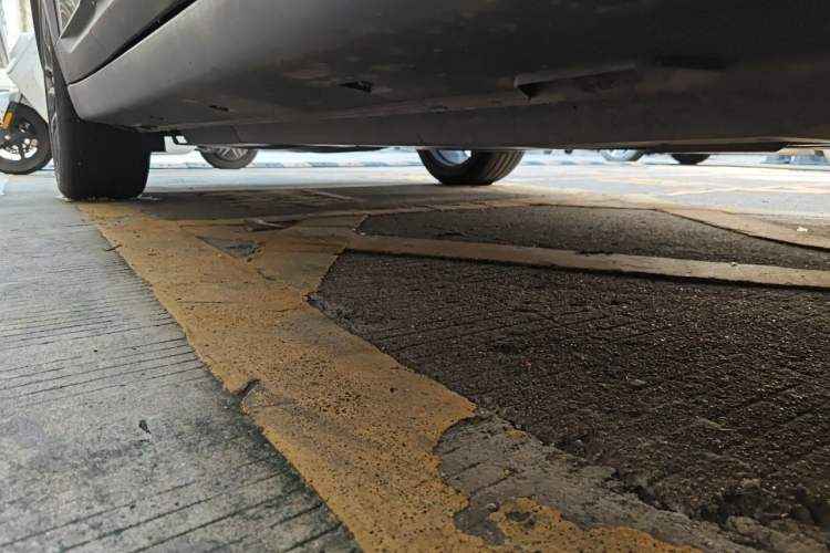Used CHANGAN UNI-T 2022 1.5T Flagship Edition Chassis Front Right