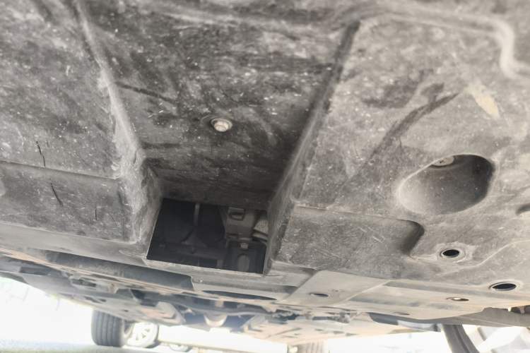 Used CHANGAN UNI-T 2022 1.5T Prestige Version Chassis Front