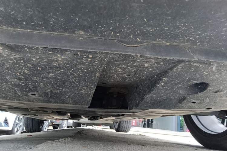 Used CHANGAN UNI-T 2022 1.5T Prestige Version Chassis Front