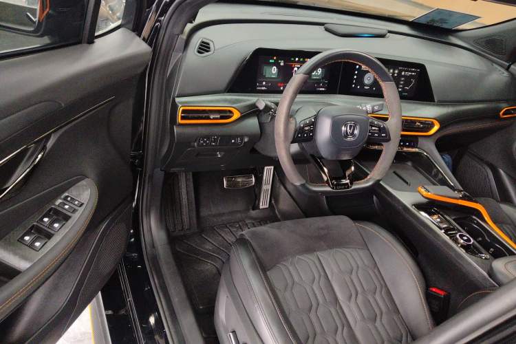 Used CHANGAN UNI-T 2022 1.5T Sport Edition Premium Version Driver Seat