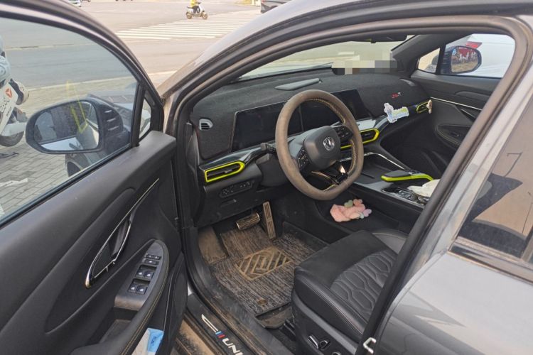 Used CHANGAN UNI-T 2022 1.5T Sport Edition Flagship Version Driver Seat