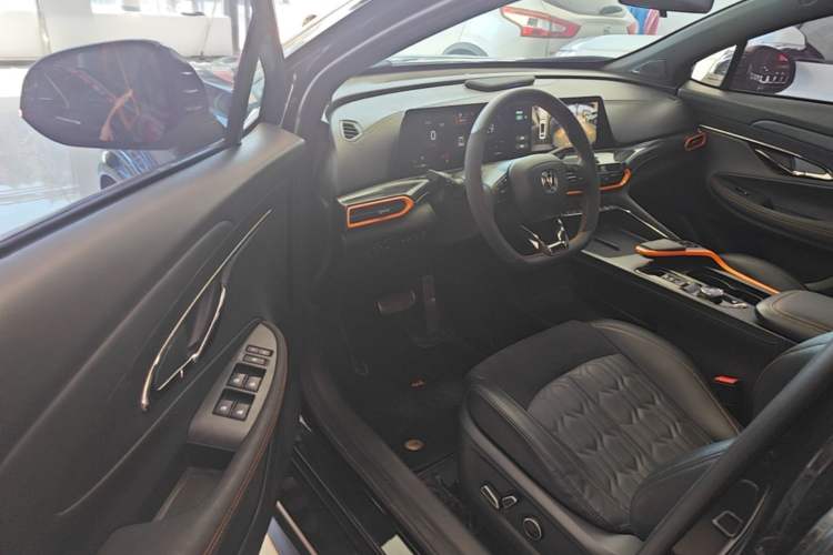 Used CHANGAN UNI-T 2022 1.5T Sport Edition Flagship Version Driver Seat