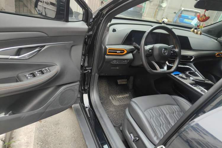 Used CHANGAN UNI-T 2022 1.5T Prestige Version Driver Seat