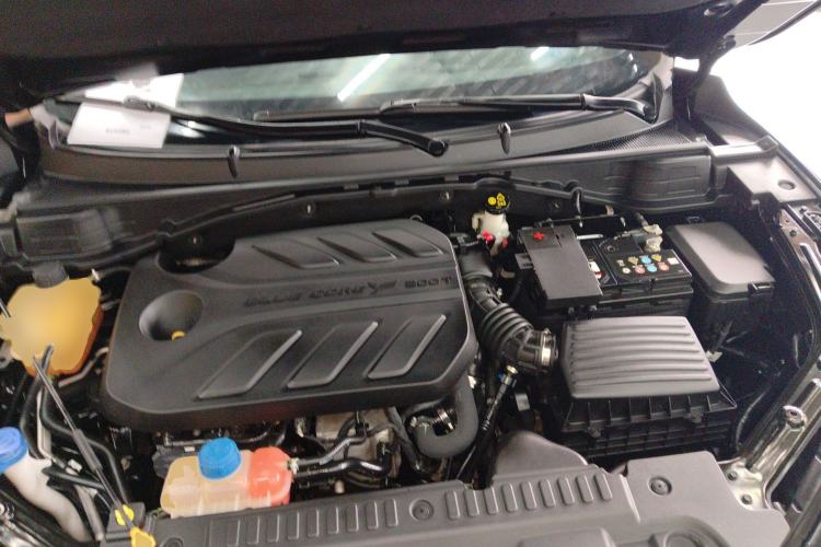 Used CHANGAN UNI-T 2022 1.5T Sport Edition Premium Version Engine Bay