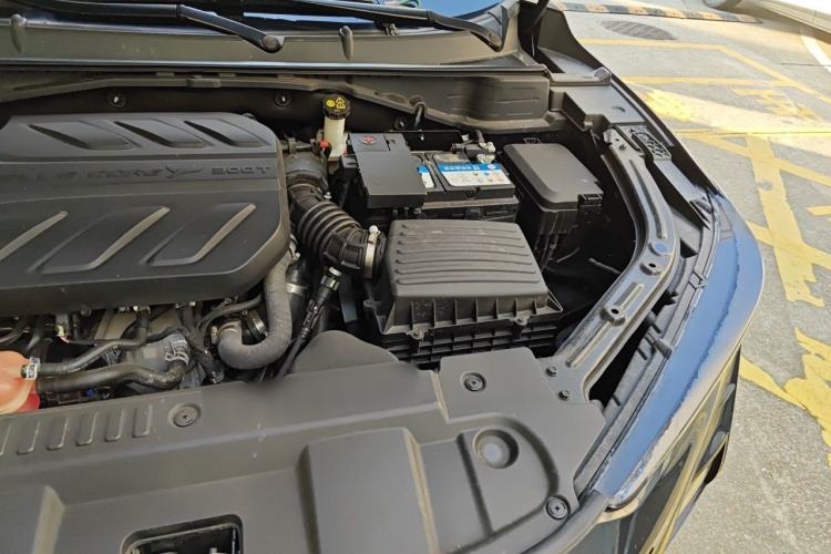 Used CHANGAN UNI-T 2022 1.5T Flagship Edition Engine Bay Left