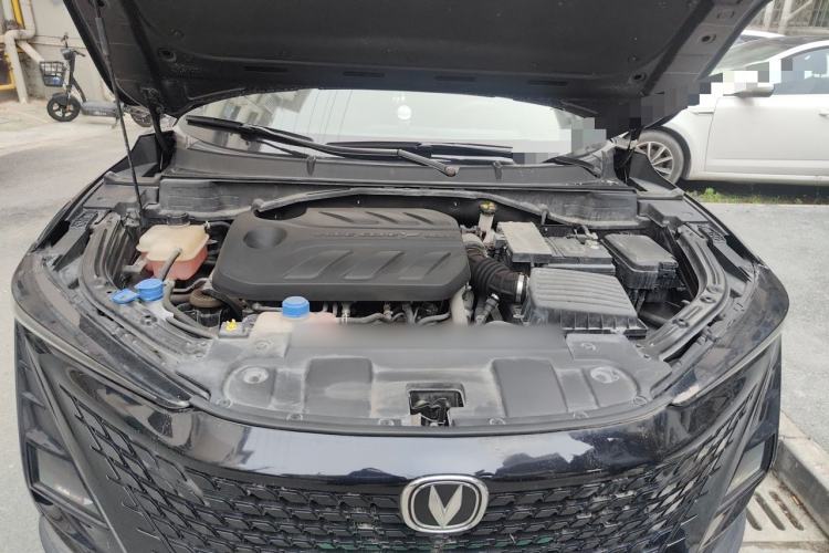 Used CHANGAN UNI-T 2022 1.5T Prestige Version Engine Bay