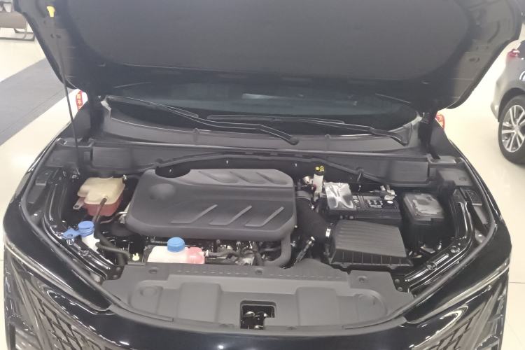 Used CHANGAN UNI-T 2022 1.5T Prestige Version Engine Bay