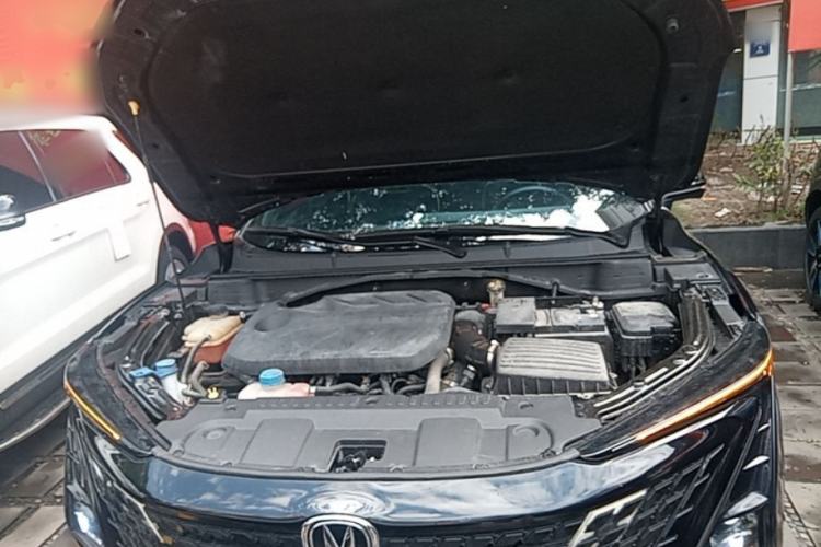 Used CHANGAN UNI-T 2022 1.5T Sport Edition Flagship Version Engine Bay