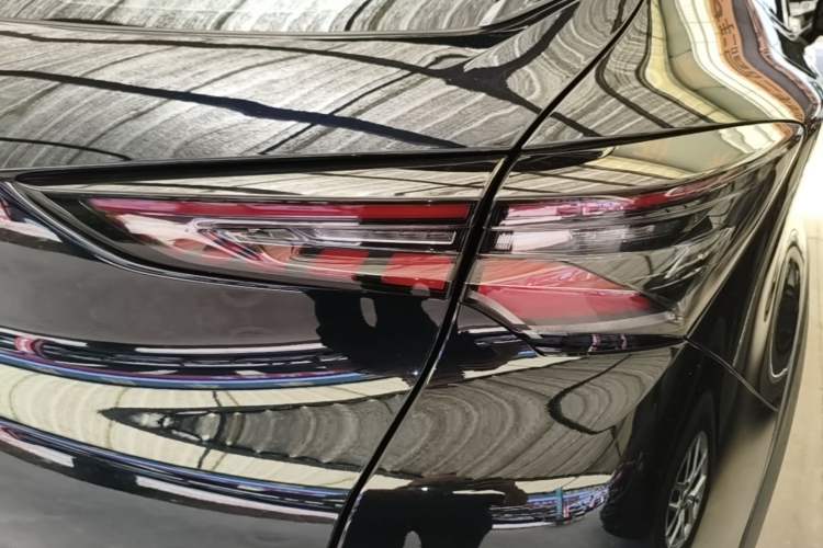 Used CHANGAN UNI-T 2022 1.5T Prestige Version Exterior 1