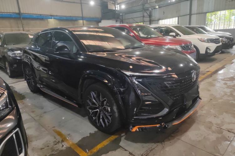Used CHANGAN UNI-T 2022 1.5T Prestige Version Exterior 2