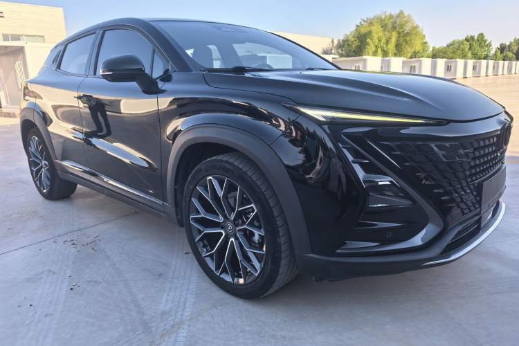 Used CHANGAN UNI-T 2022 1.5T Prestige Version Exterior 7