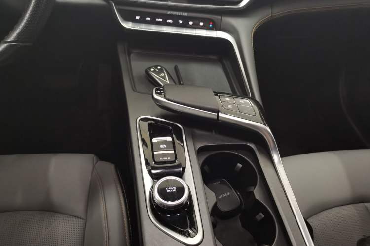 Used CHANGAN UNI-T 2022 1.5T Prestige Version Gear Lever