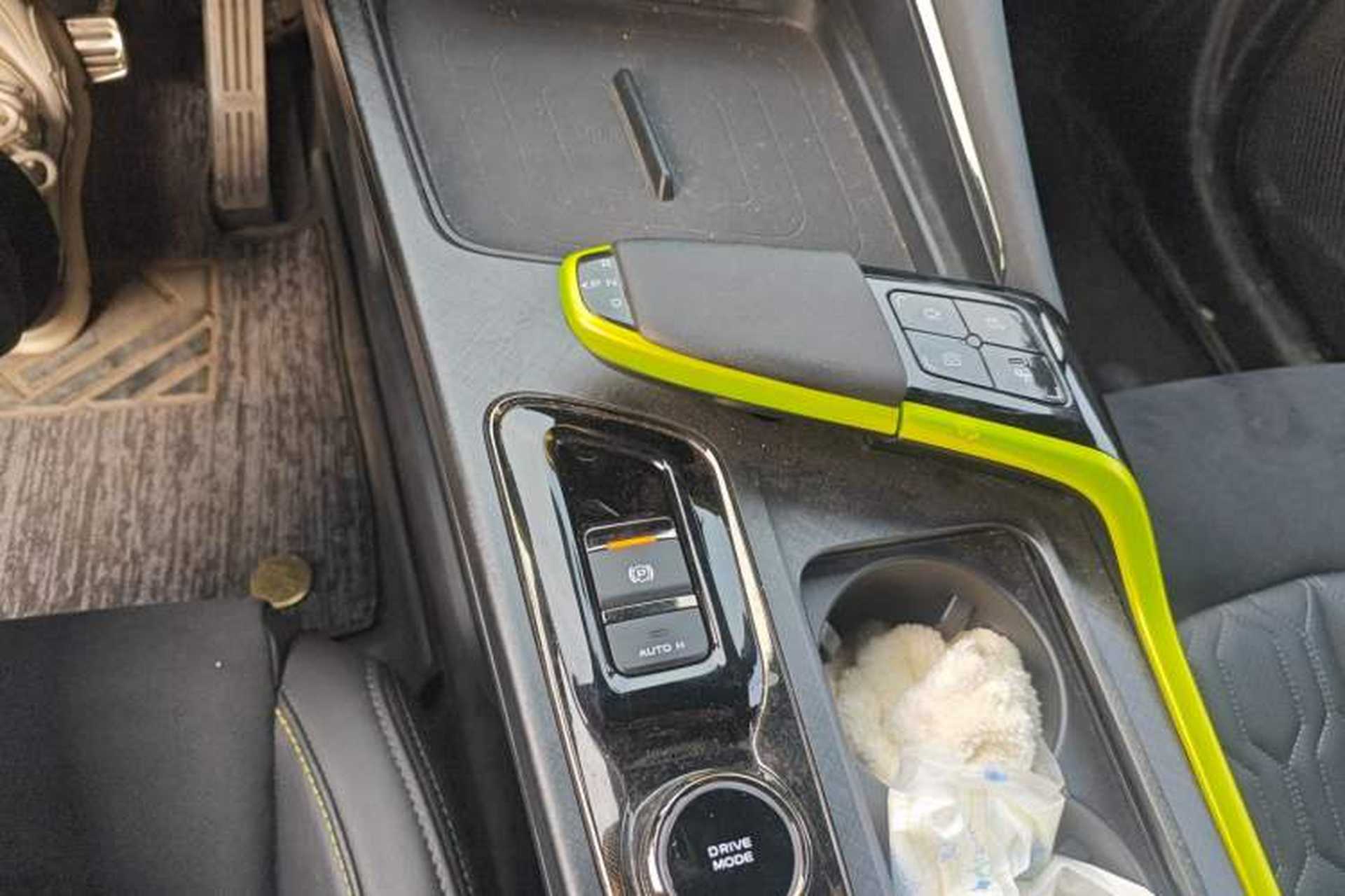 Used CHANGAN UNI-T 2022 1.5T Sport Edition Flagship Version Gear Lever