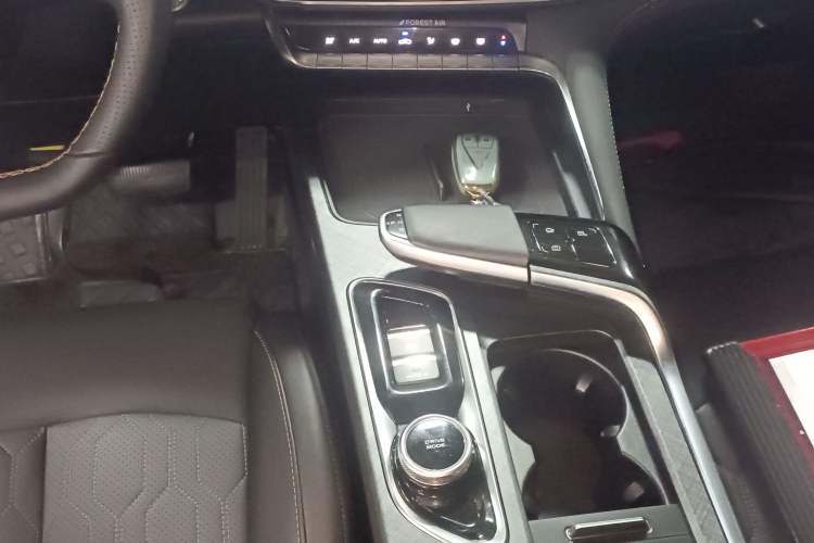 Used CHANGAN UNI-T 2022 1.5T Prestige Version Gear Lever