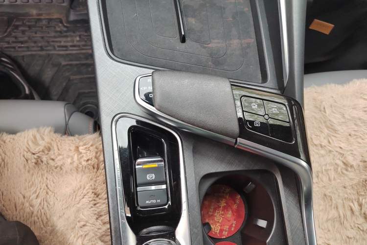 Used CHANGAN UNI-T 2022 1.5T Sport Edition Premium Version Gear Lever