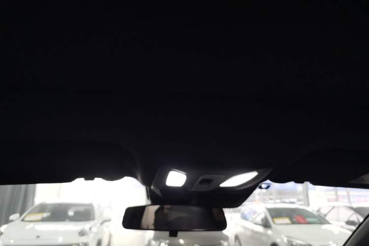 Used CHANGAN UNI-T 2022 1.5T Prestige Version Headliner