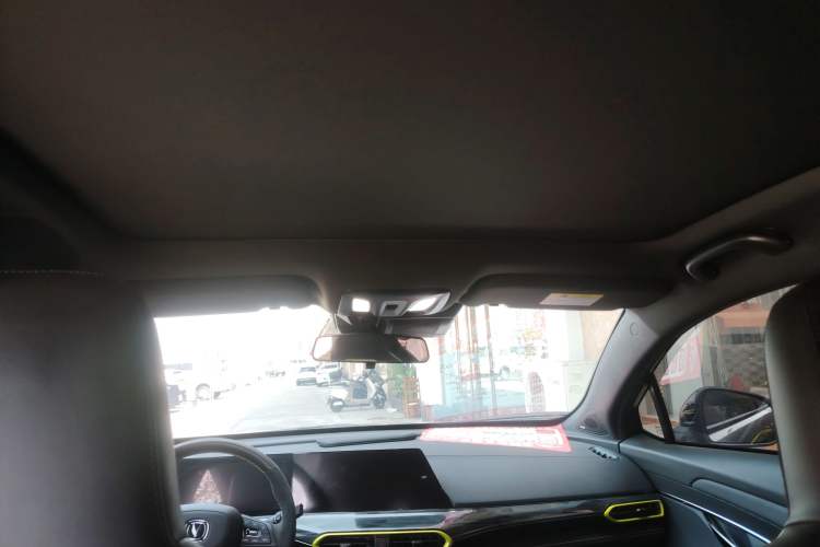 Used CHANGAN UNI-T 2022 1.5T Sport Edition Flagship Version Headliner