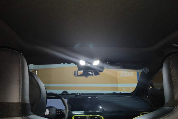 Used CHANGAN UNI-T 2022 1.5T Sport Edition Flagship Version Headliner