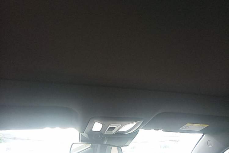 Used CHANGAN UNI-T 2022 1.5T Flagship Edition Headliner
