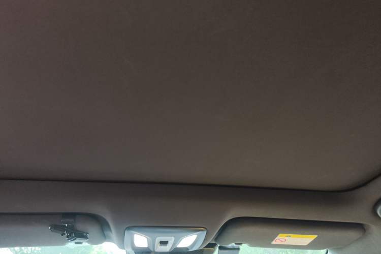 Used CHANGAN UNI-T 2022 1.5T Prestige Version Headliner