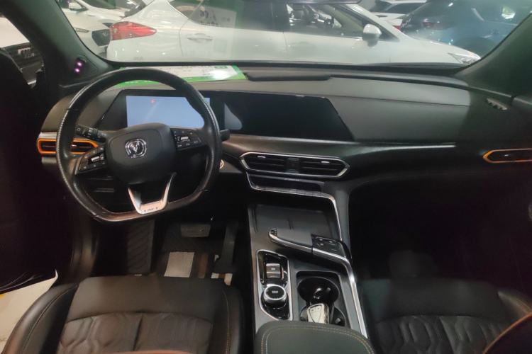 Used CHANGAN UNI-T 2022 1.5T Prestige Version Interior 3