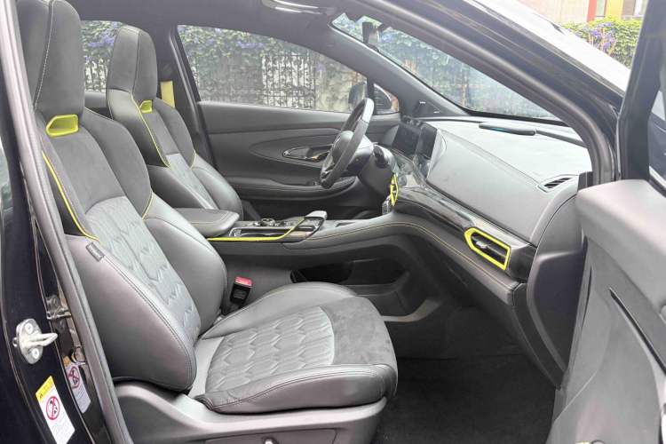 Used CHANGAN UNI-T 2022 1.5T Sport Edition Flagship Version Interior 6