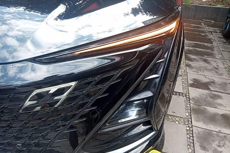 Used CHANGAN UNI-T 2022 1.5T Sport Edition Flagship Version Left Front Headlight