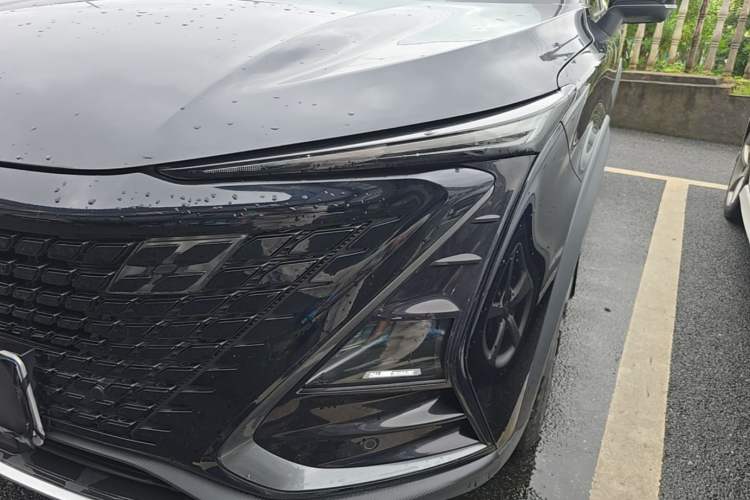 Used CHANGAN UNI-T 2022 1.5T Prestige Version Left Front Headlight