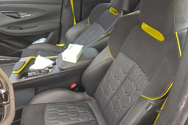 Used CHANGAN UNI-T 2022 1.5T Sport Edition Flagship Version Left Front Seat