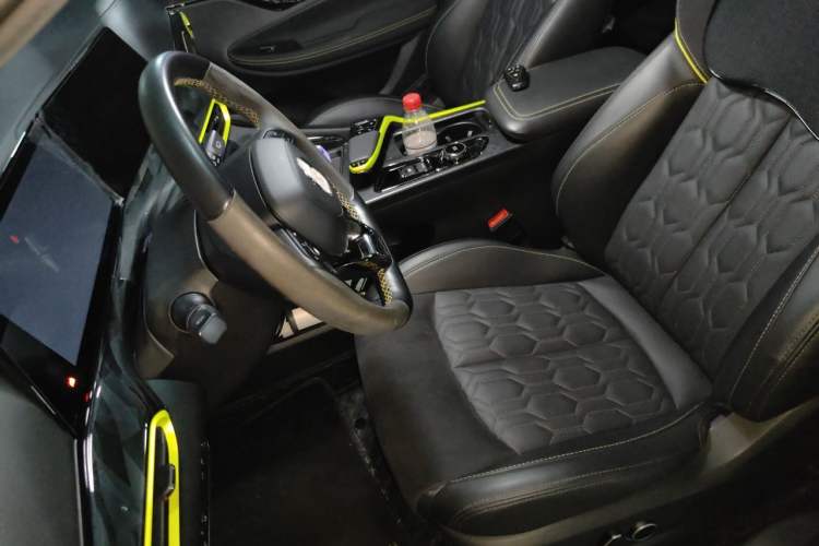 Used CHANGAN UNI-T 2022 1.5T Sport Edition Flagship Version Left Front Seat