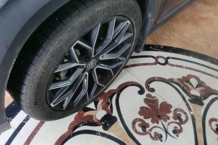 Used CHANGAN UNI-T 2022 1.5T Prestige Version Left Front Wheel Hub