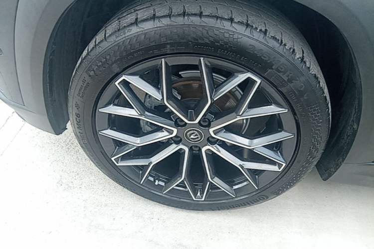 Used CHANGAN UNI-T 2022 1.5T Flagship Edition Left Front Wheel Hub