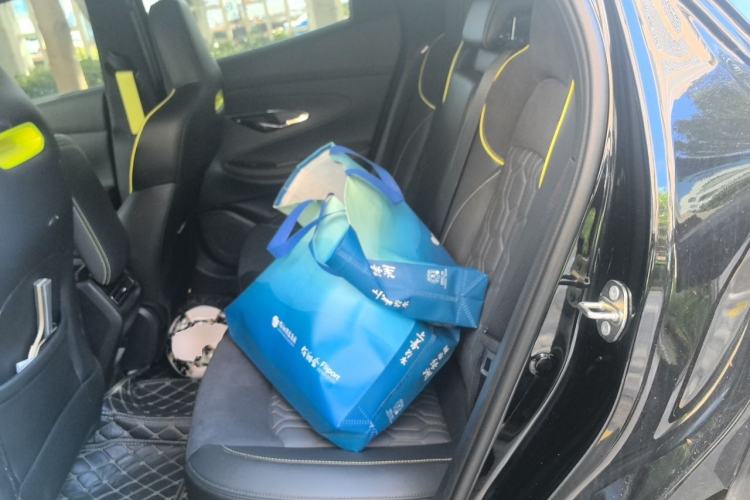 Used CHANGAN UNI-T 2022 1.5T Sport Edition Premium Version Left Rear Seat