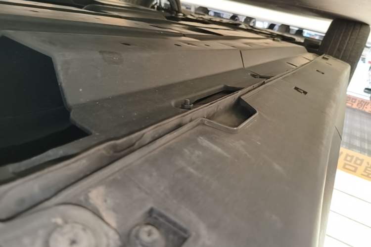 Used CHANGAN UNI-T 2022 1.5T Prestige Version Left Side Sill